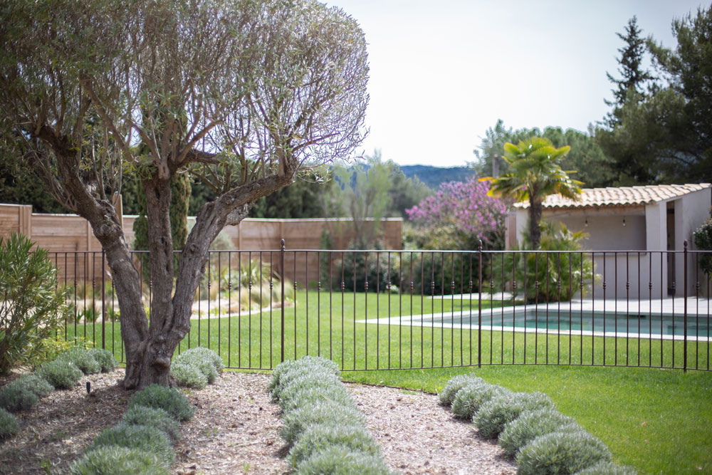 Photo d'un jardin aménagé